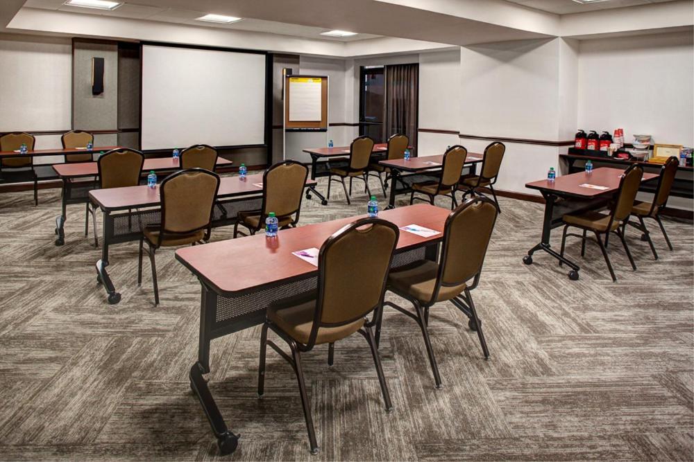 Hyatt Place Atlanta Buckhead Екстер'єр фото